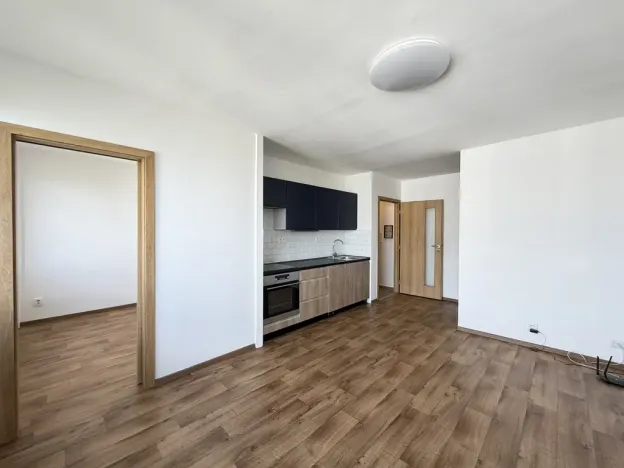 Pronájem bytu 2+kk, Pardubice - Zelené Předměstí, nábřeží Závodu míru, 42 m2