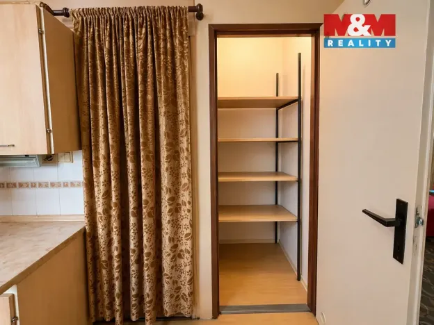 Prodej bytu 3+1, Budyně nad Ohří, Poplužní, 67 m2