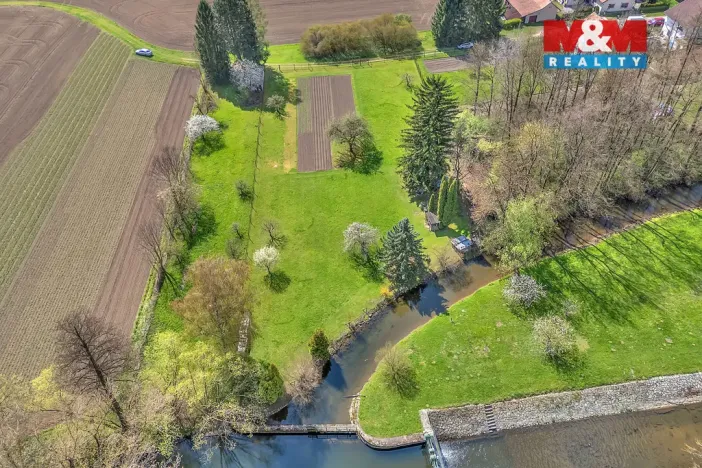 Prodej pozemku, Hrochův Týnec - Blížňovice, 2680 m2