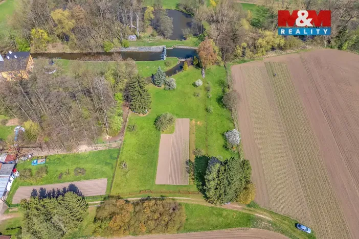 Prodej pozemku, Hrochův Týnec - Blížňovice, 2680 m2