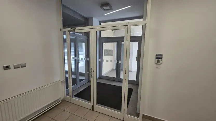 Pronájem skladu, Brno, Bieblova, 132 m2