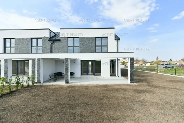 Prodej rodinného domu, Slaný, 156 m2