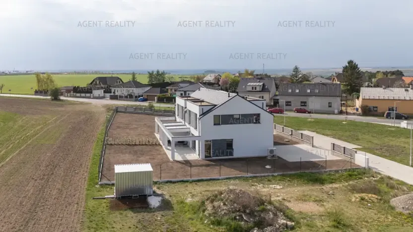 Prodej rodinného domu, Slaný, 156 m2