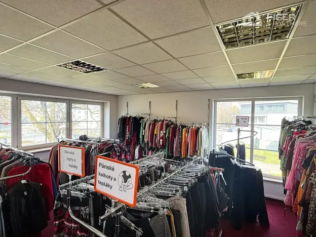 Pronájem kanceláře, Valašské Meziříčí, Vsetínská, 154 m2