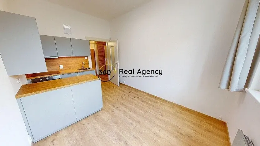 Pronájem bytu 2+kk, Praha - Nusle, V zálomu, 46 m2