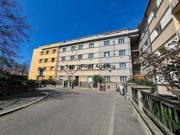 Pronájem bytu 2+kk, Praha - Nusle, V zálomu, 46 m2