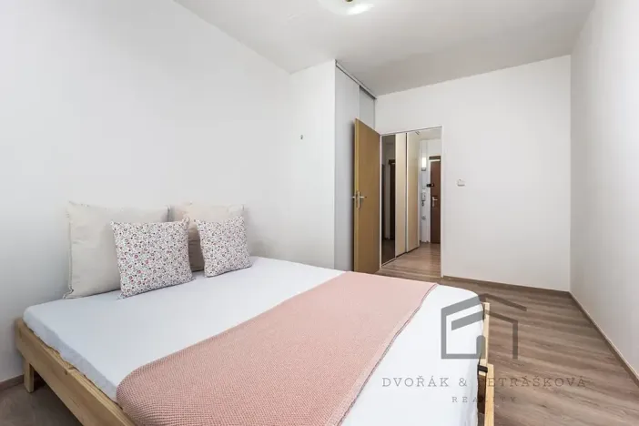 Pronájem bytu 2+kk, Praha - Kunratice, Jana Růžičky, 45 m2