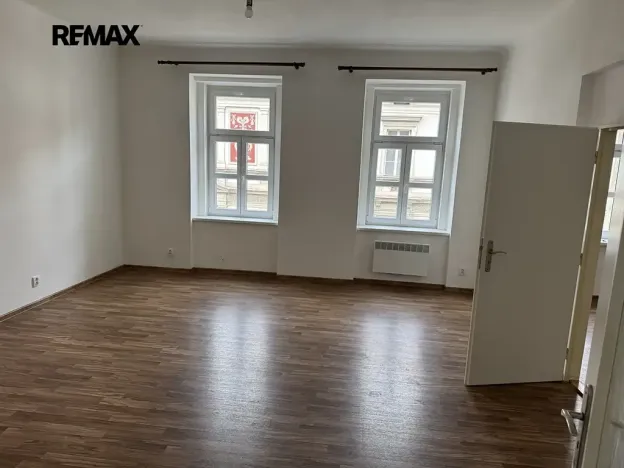 Pronájem bytu 2+1, Praha - Smíchov, Staropramenná, 82 m2