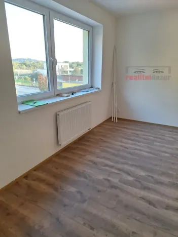 Pronájem bytu 1+kk, Brno, Křepelčí, 37 m2