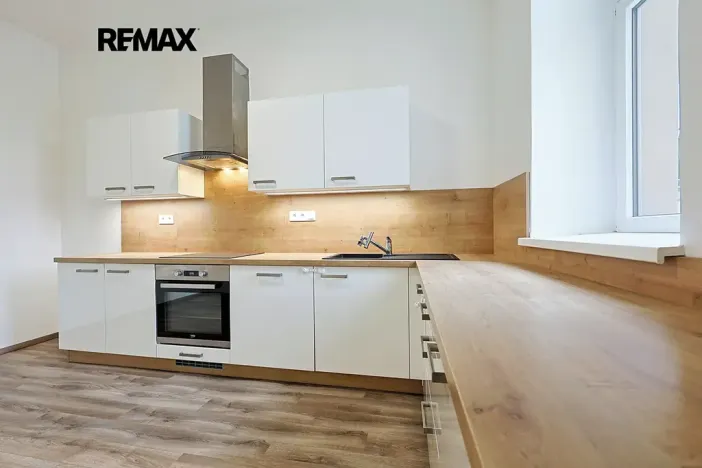 Pronájem bytu 2+1, Plzeň, Koterovská, 82 m2