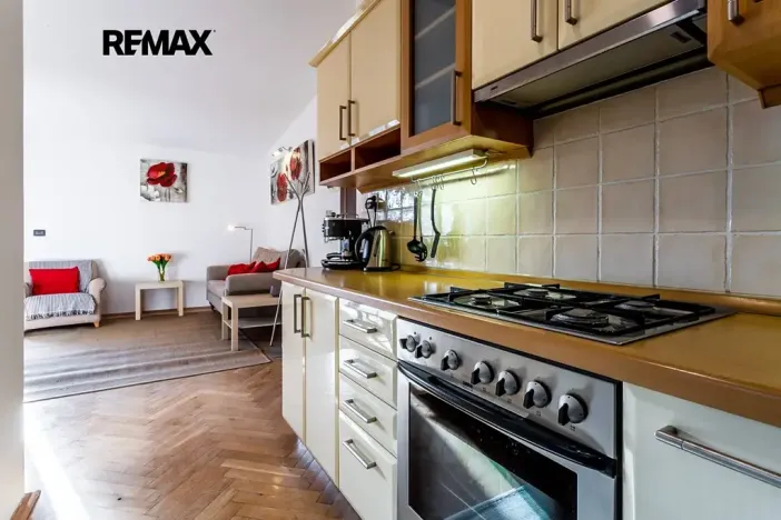 Pronájem bytu 2+kk, Praha - Vinohrady, Balbínova, 67 m2