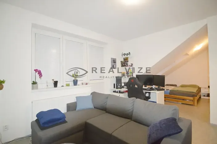 Pronájem bytu 1+kk, České Budějovice, Lidická tř., 35 m2