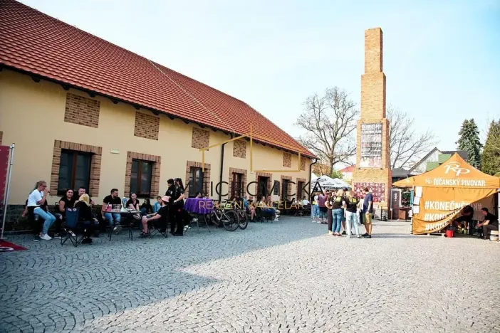 Prodej restaurace, Říčany, Olivova, 909 m2