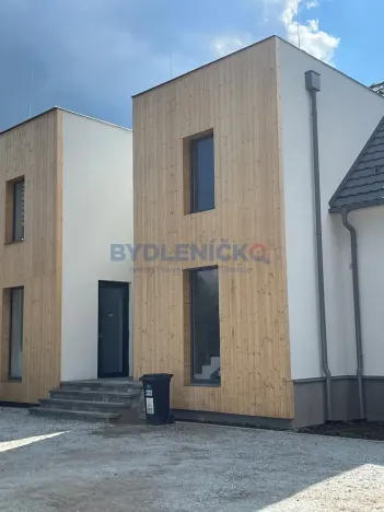 Prodej bytu 2+kk, Dvory nad Lužnicí, 60 m2