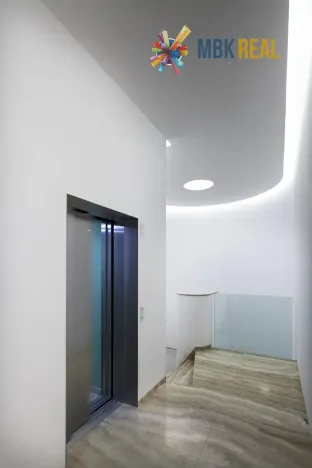 Pronájem kanceláře, Brno, Jakubské náměstí, 71 m2