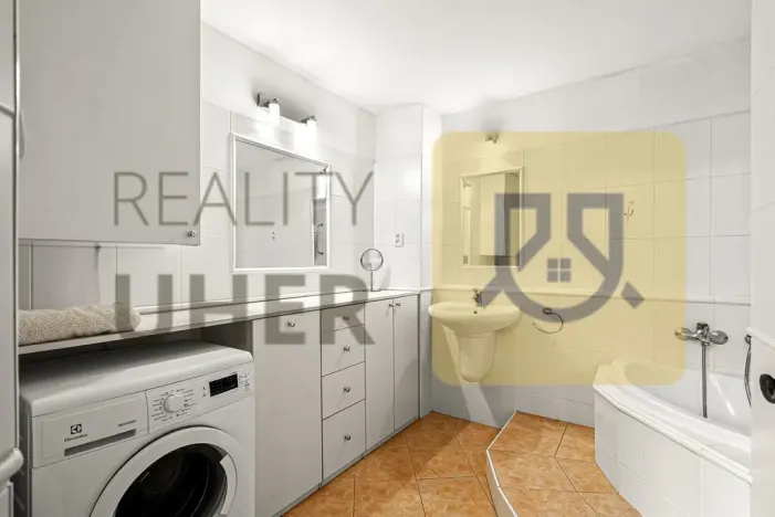 Prodej rodinného domu, Lhotka, 184 m2