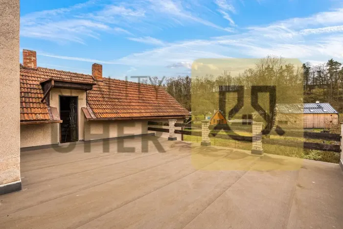 Prodej rodinného domu, Lhotka, 184 m2