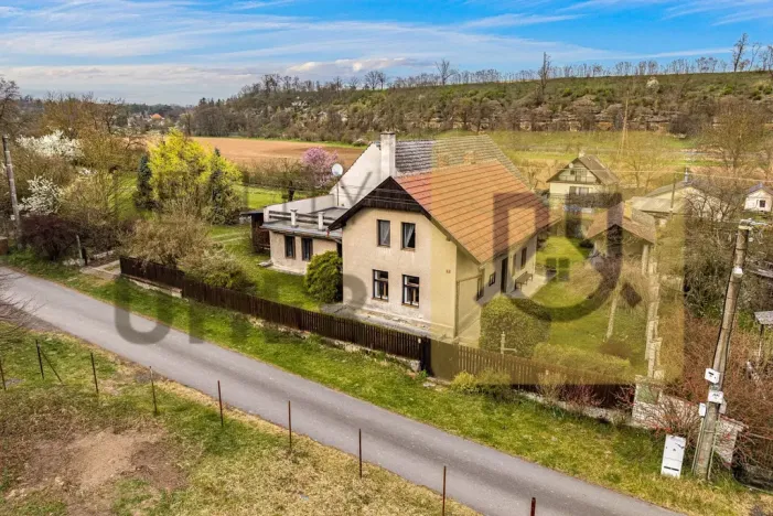 Prodej rodinného domu, Lhotka, 184 m2
