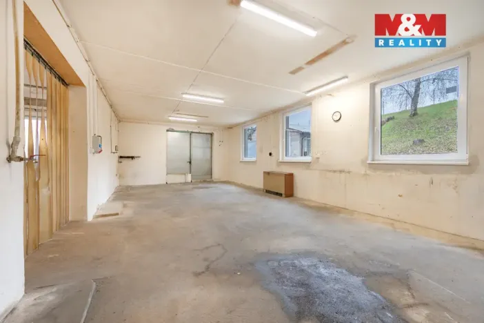 Pronájem výrobních prostor, Domažlice - Bezděkovské Předměstí, Masarykova, 770 m2