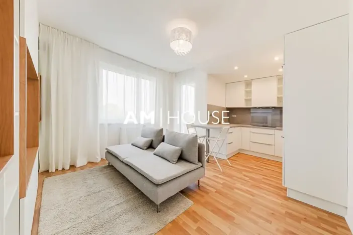 Pronájem bytu 2+kk, Praha - Strašnice, Zvěřinova, 50 m2