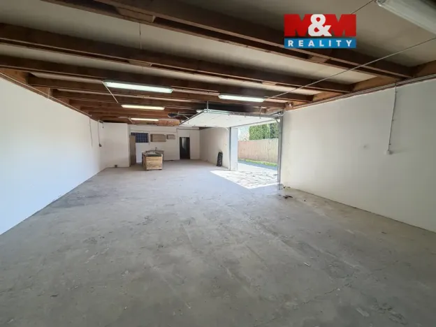 Pronájem skladu, Spořice, 179 m2