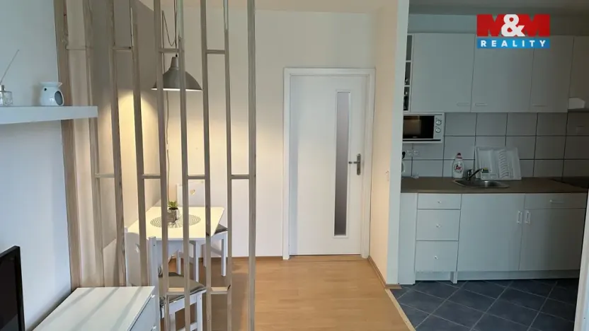 Pronájem bytu 1+kk, Brno - Židenice, Bořetická, 32 m2