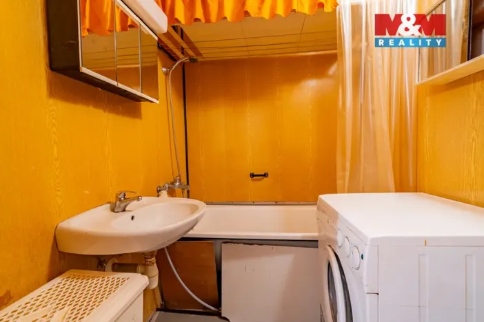 Prodej bytu 4+1, Dačice - Dačice V, Dlouhá, 78 m2