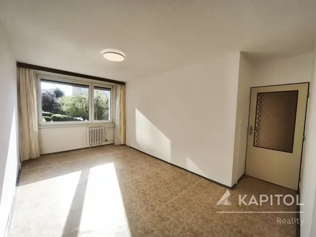 Pronájem bytu 2+1, Praha - Petrovice, Jakobiho, 42 m2