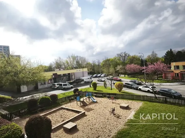 Pronájem bytu 2+1, Praha - Petrovice, Jakobiho, 42 m2