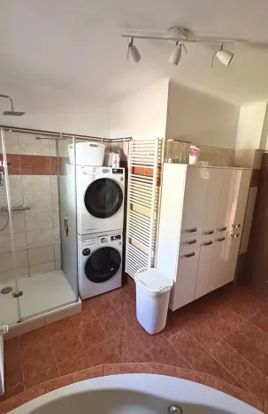 Pronájem bytu 4+1, Hluboká nad Vltavou, Horní, 120 m2