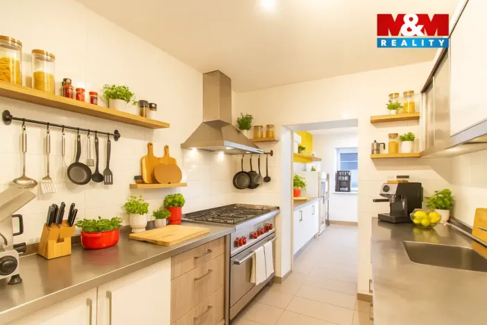 Prodej obchodního prostoru, Ostrava - Hulváky, Varšavská, 140 m2