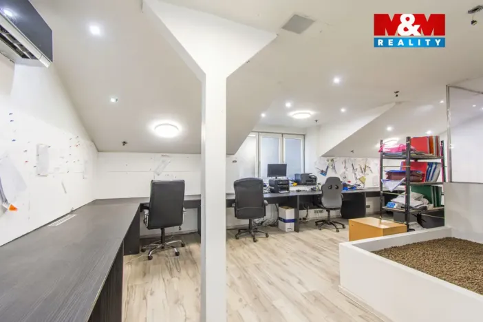 Prodej obchodního prostoru, Ostrava - Hulváky, Varšavská, 140 m2