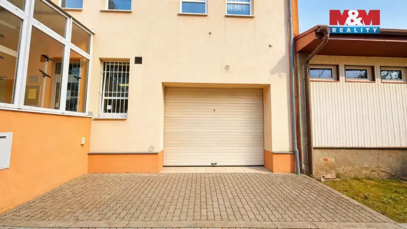 Pronájem atypického bytu, Lenešice, 171 m2