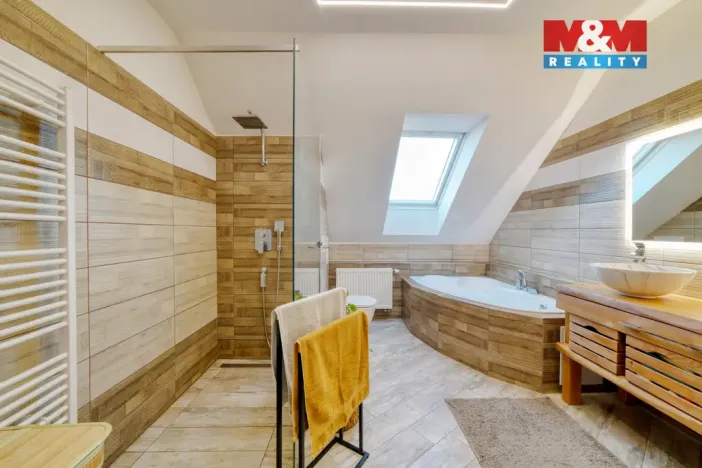 Pronájem bytu 3+kk, Mariánské Lázně - Úšovice, Dobrovského, 80 m2