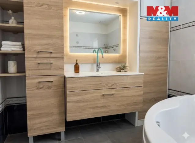 Prodej činžovního domu, Pardubice - Zelené Předměstí, Hronovická, 140 m2