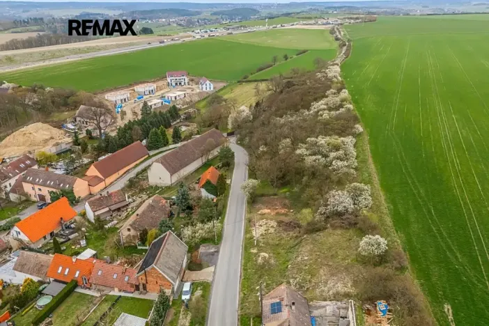 Prodej pozemku pro bydlení, Slaný, 778 m2