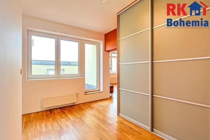 Pronájem bytu 2+1, Praha - Zbraslav, Jaromíra Vejvody, 75 m2