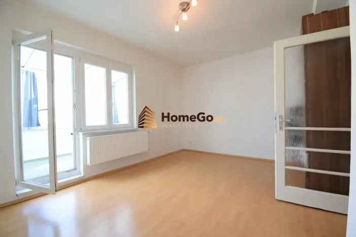 Pronájem bytu 2+kk, Praha - Nusle, U gymnázia, 45 m2