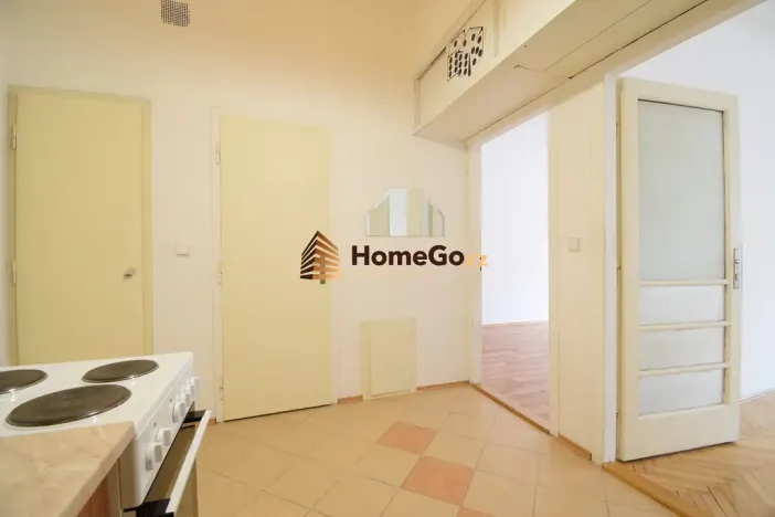 Pronájem bytu 2+1, Praha - Nusle, U gymnázia, 53 m2