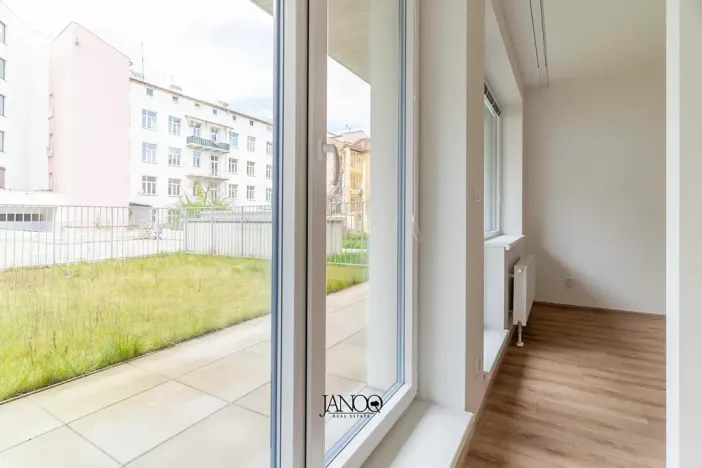 Pronájem bytu 1+1, Brno, Spolková, 38 m2