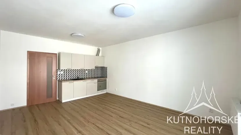 Pronájem bytu 1+kk, Poděbrady, Vrchlického, 33 m2