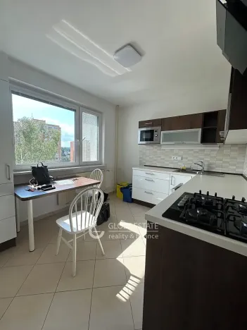 Pronájem bytu 2+1, Karlovy Vary, Konečná, 62 m2