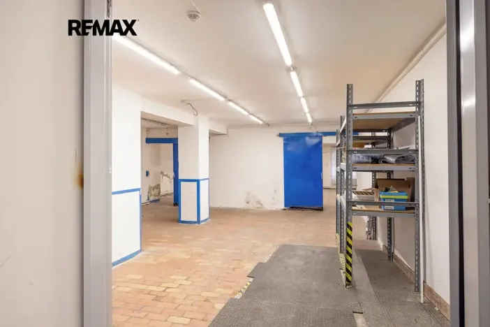 Pronájem výrobních prostor, Rudná, Masarykova, 1270 m2