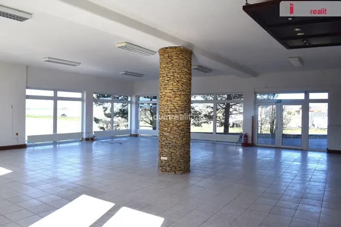 Pronájem komerční nemovitosti, Sukorady, 142 m2