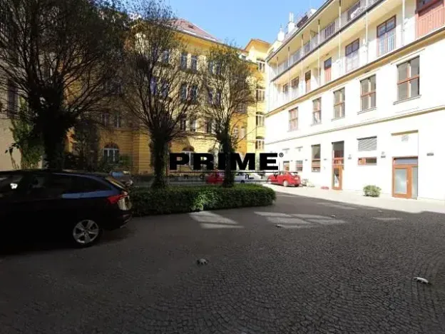 Pronájem kanceláře, Praha - Smíchov, Štefánikova, 168 m2