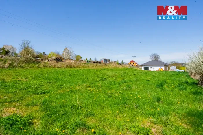 Prodej pozemku pro bydlení, Týn nad Vltavou - Hněvkovice na levém břehu Vltavy, 1869 m2