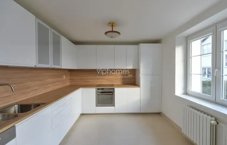 Pronájem vily, Průhonice, Sadová, 350 m2