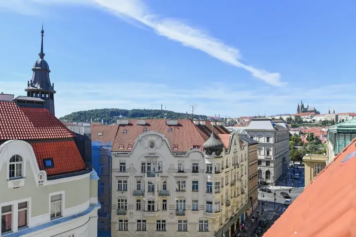 Prodej atypického bytu, Praha, Valentinská, 108 m2