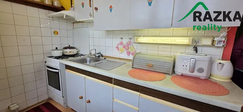 Prodej bytu 3+1, Chodová Planá, sídliště Lučina, 68 m2