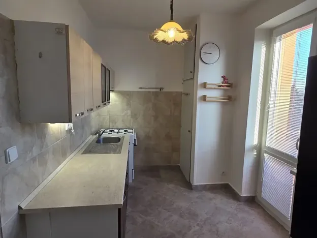 Pronájem bytu 2+1, Hradec Králové, třída SNP, 56 m2